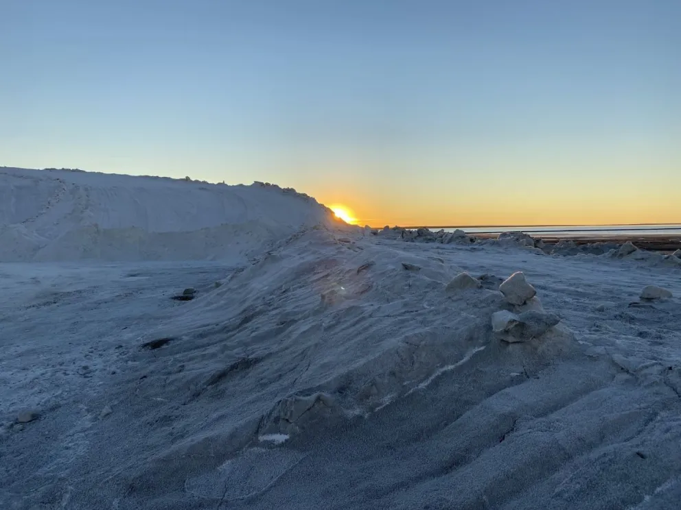 Salinas del Gualicho: Es la segunda más grande del país y está en Las Grutas