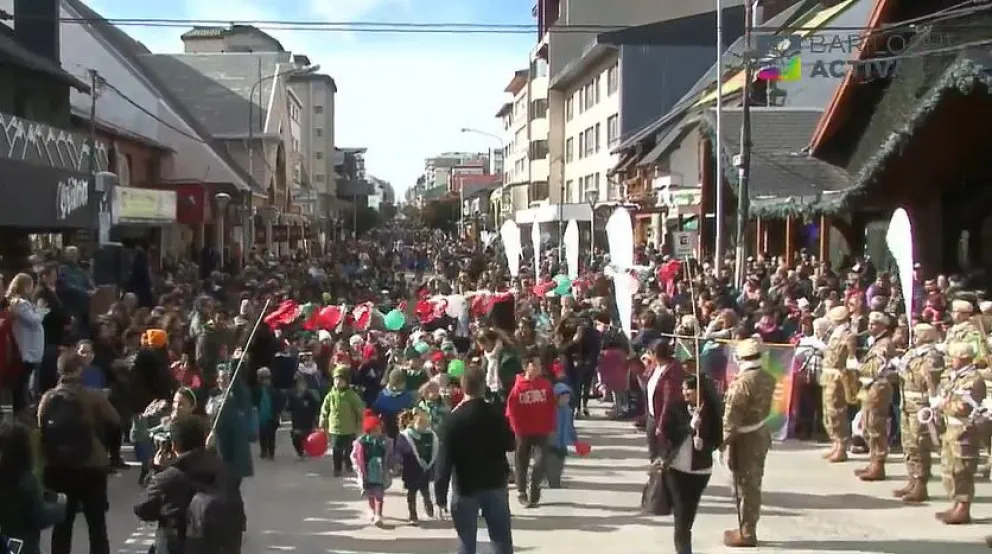 Reiteran invitación a sumarse al Desfile del 3 de Mayo